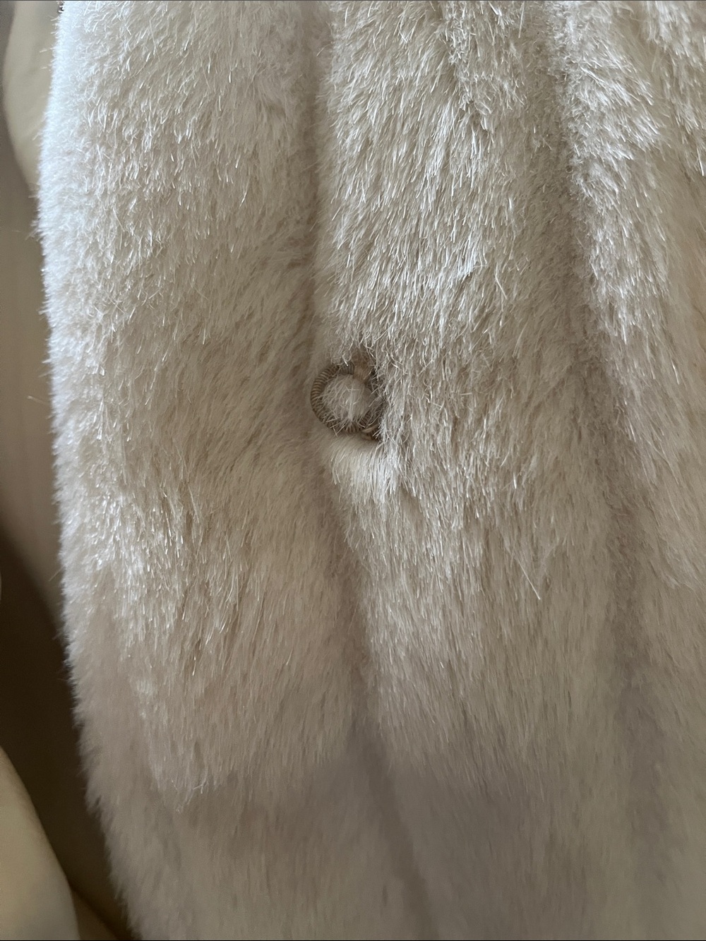 Vintage Jordache Cream Faux Fur Coat Size Small Hidden Closures 80s 90s Glam - Picture 4 of 13